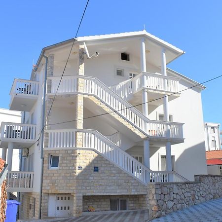 Apartments Janja Муртер Екстер'єр фото