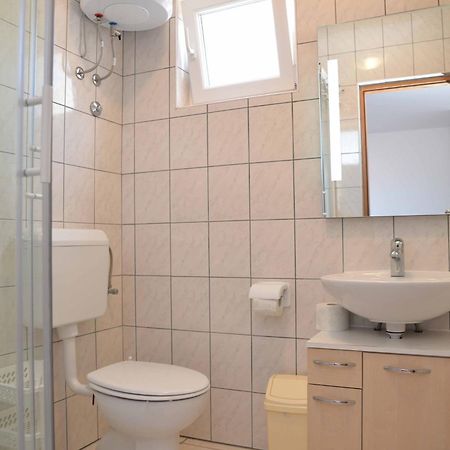 Apartments Janja Муртер Екстер'єр фото