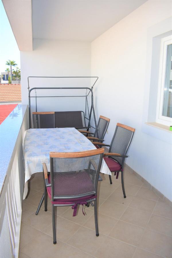 Apartments Janja Муртер Екстер'єр фото