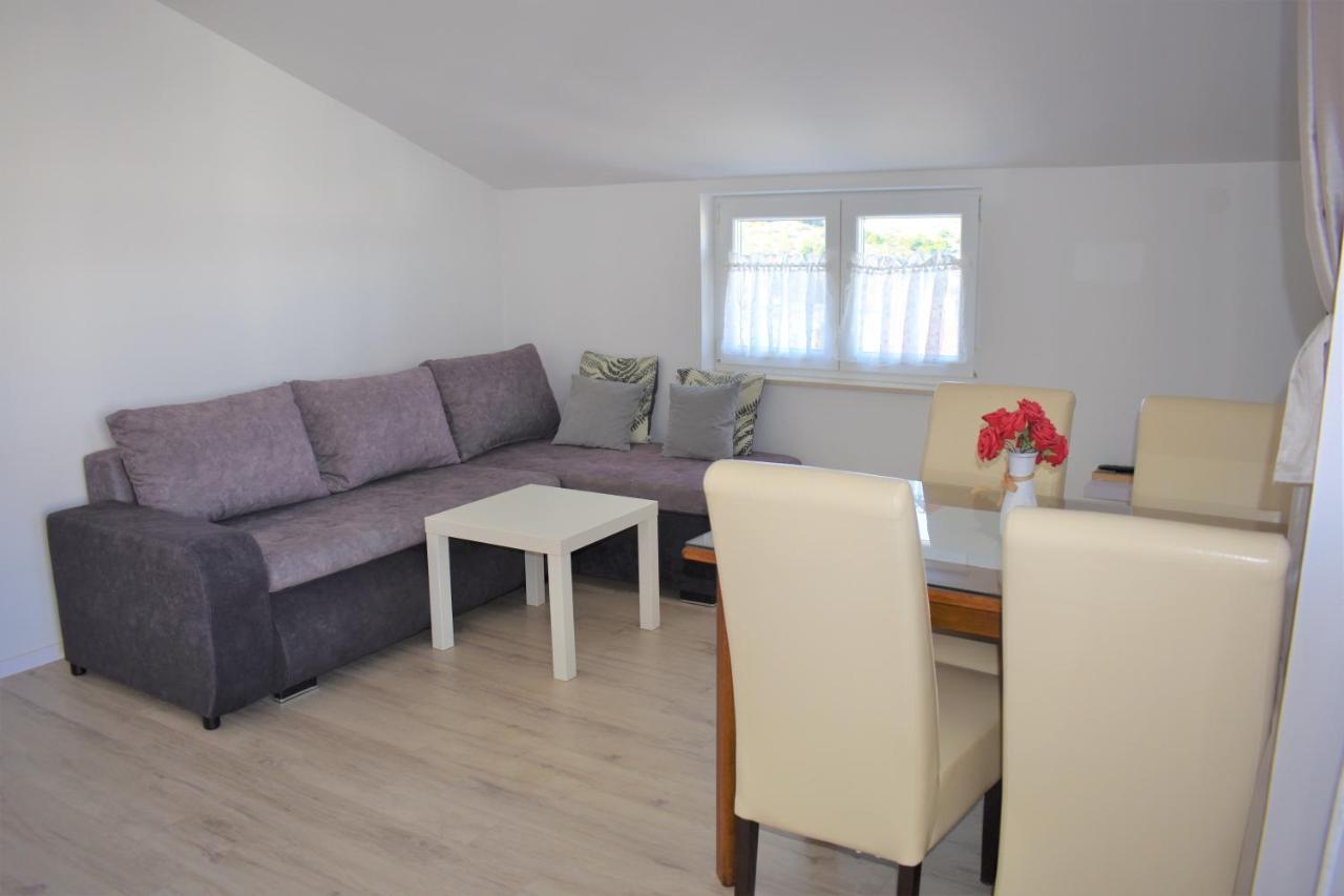 Apartments Janja Муртер Екстер'єр фото