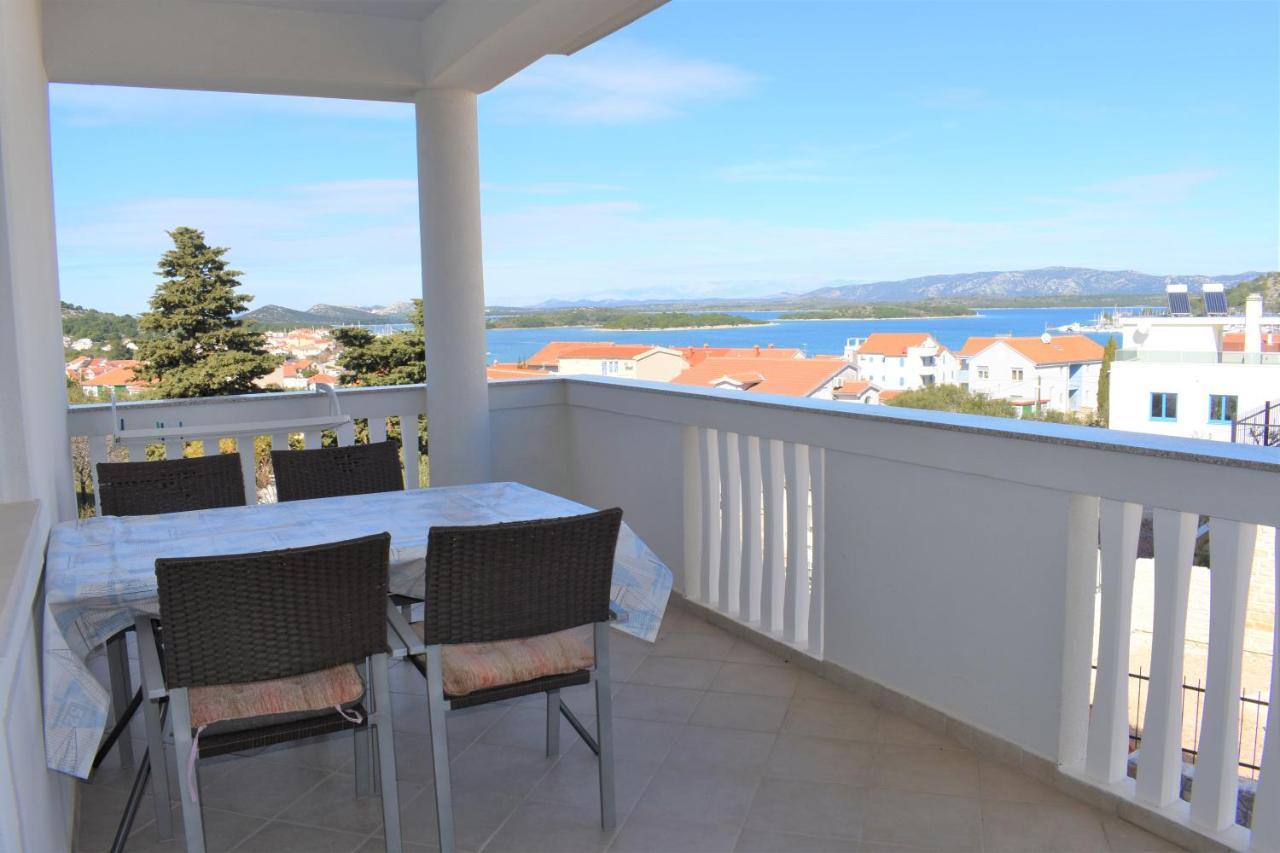 Apartments Janja Муртер Екстер'єр фото
