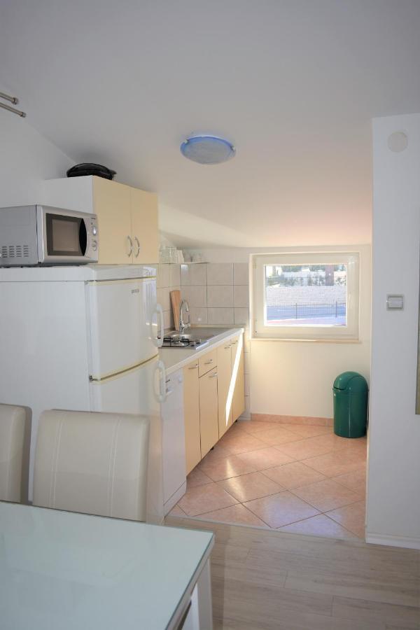 Apartments Janja Муртер Екстер'єр фото