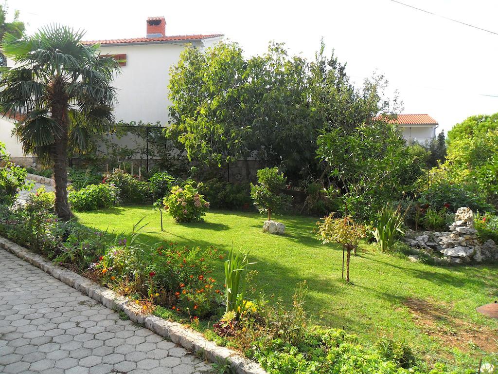 Apartments Janja Муртер Екстер'єр фото